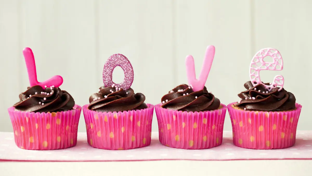 Valentine cupcakes