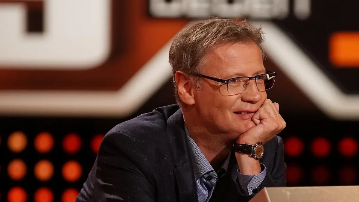 Gelingt es Günther Jauch diesmal mit seinem strategischen Denken, seiner Klugheit und seinem Know-how, das Wissensduell gegen fünf Persönlichkeiten für sich zu entscheiden?