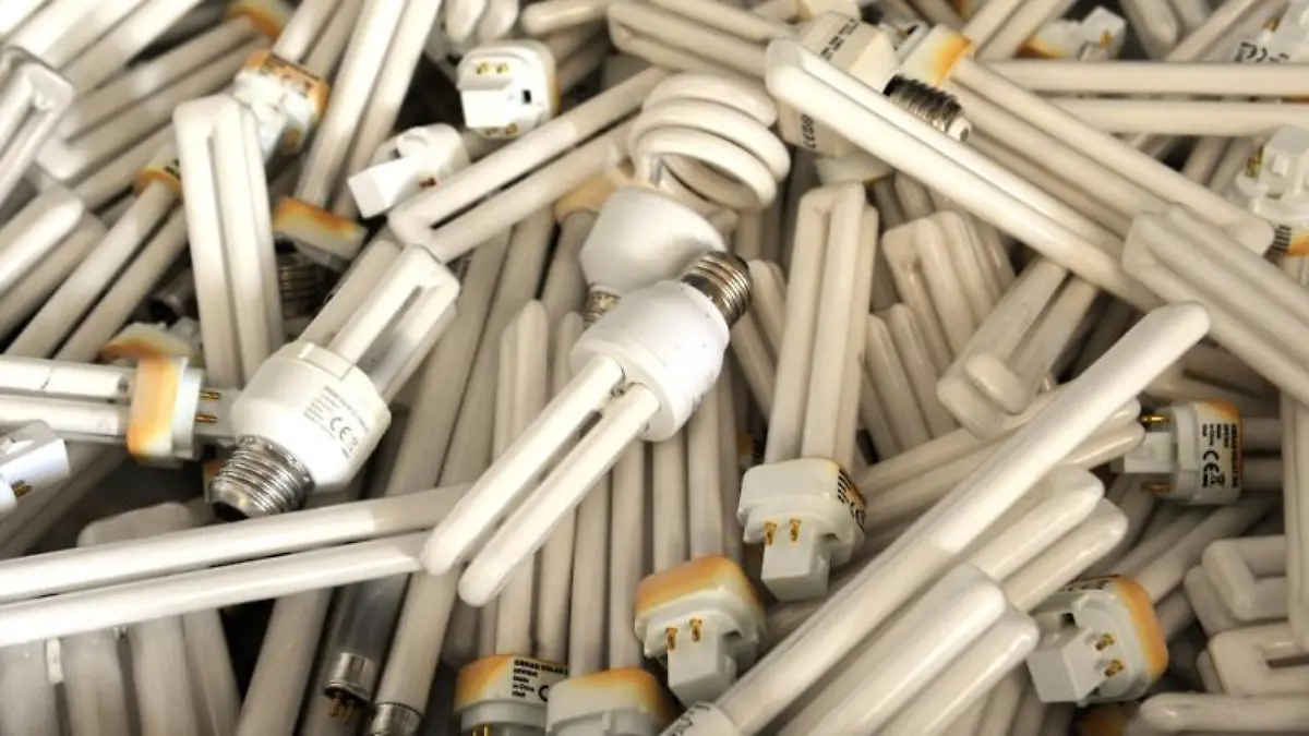 Alte Energiesparlampen