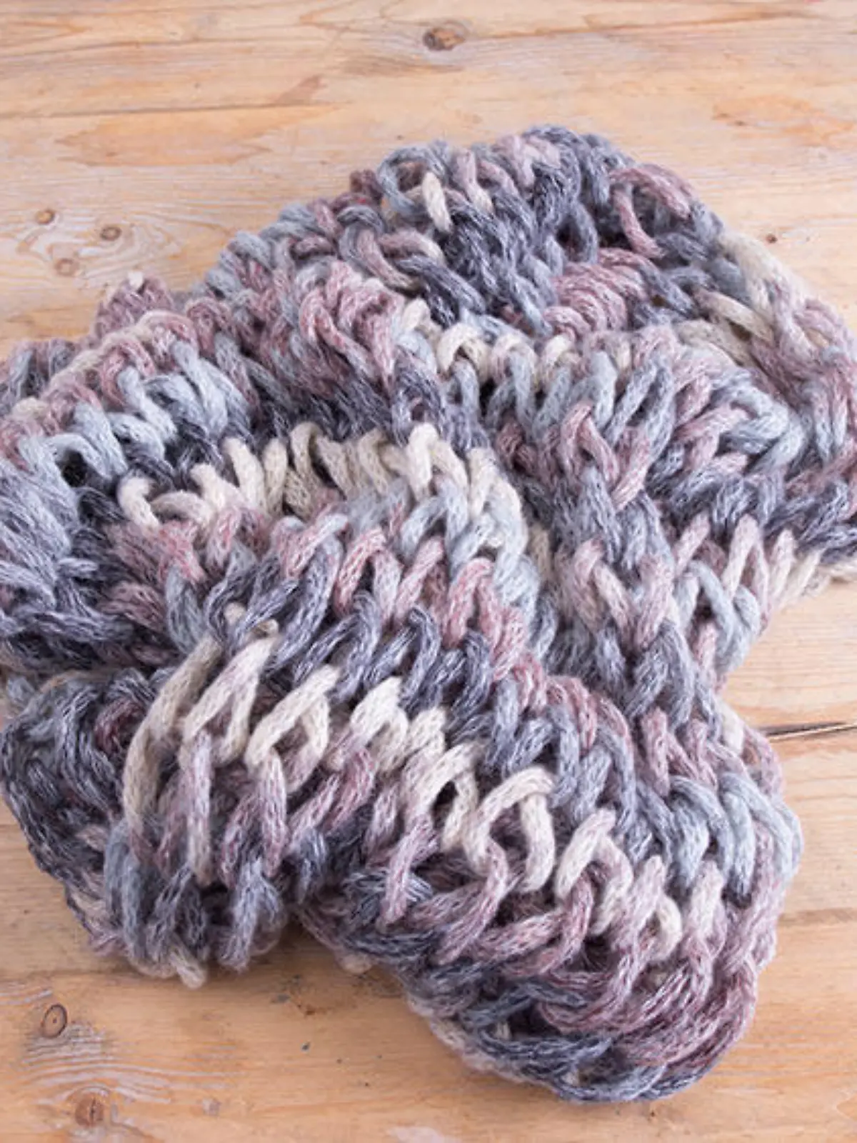 Nur 90 Minuten müssen Sie in die eigene Kuscheldecke investieren.