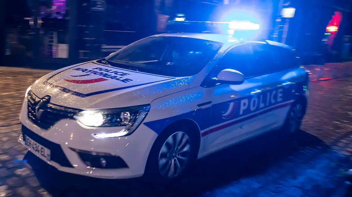 (201018) -- PARIS, Oct. 18, 2020 (Xinhua) -- Policemen patrol after the curfews in Lille, northern France, Oct. 17, 2020. France reported 32,427 COVID-19 infections in the last 24 hours, a new high of daily tally, according to the data released by the Public Health Agency on Saturday. To stem the quick spread of the virus, the French government declared a state of health emergency starting from Saturday. Curfews from 9 p.m. to 6 a.m. were implemented in nine big cities since Friday midnight. (Photo by Sebastien Courdji/Xinhua)
