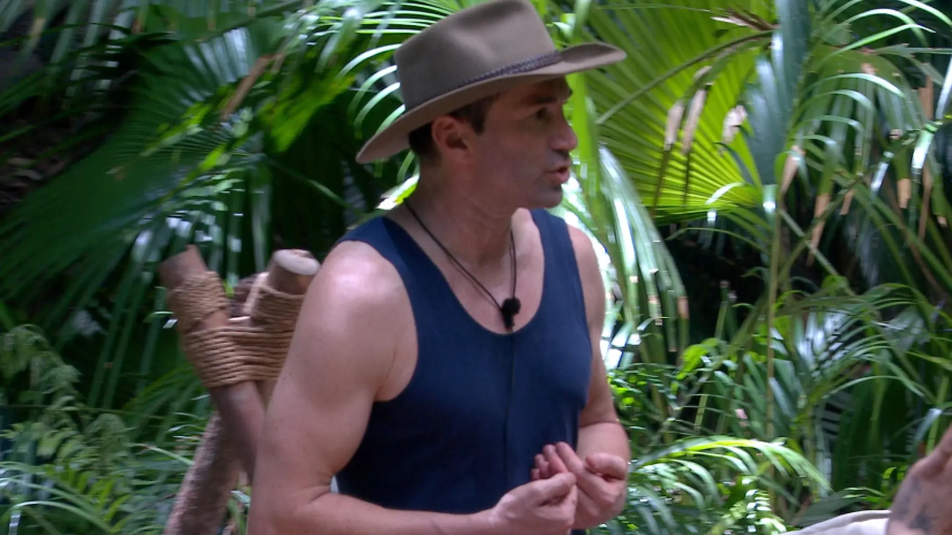 ACHTUNG: SPERRFRIST FÜR ALLE MEDIEN BIS DONNERSTAG, 26.01.2023, 23:45 UHR !!! Tag 14 im Camp. Lucas Cordalis ärgert sich darüber, das Gigi und Papis ihn nach der Dschungelprüfung allein im Wald zurückgelassen haben.

Die Verwendung des sendungsbezogenen Materials ist nur mit dem Hinweis und Verlinkung auf RTL+ gestattet.
