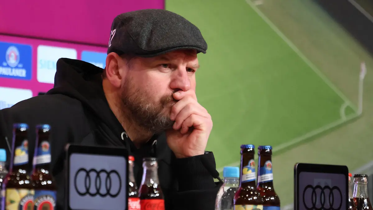Trainer Steffen Baumgart Koeln Pressekonferenz, Portraet, Portrait, Fussball / 1. BL / FC Bayern Muenchen - 1. FC Koeln / 24.01.2023 / Allianz Arena / FOTO: Mladen Lackovic / LakoPress *** Coach Steffen Baumgart Cologne press conference, portrait, portrait, football 1 BL FC Bayern Muenchen 1 FC Koeln 24 01 2023 Allianz Arena PHOTO Mladen Lackovic LakoPress