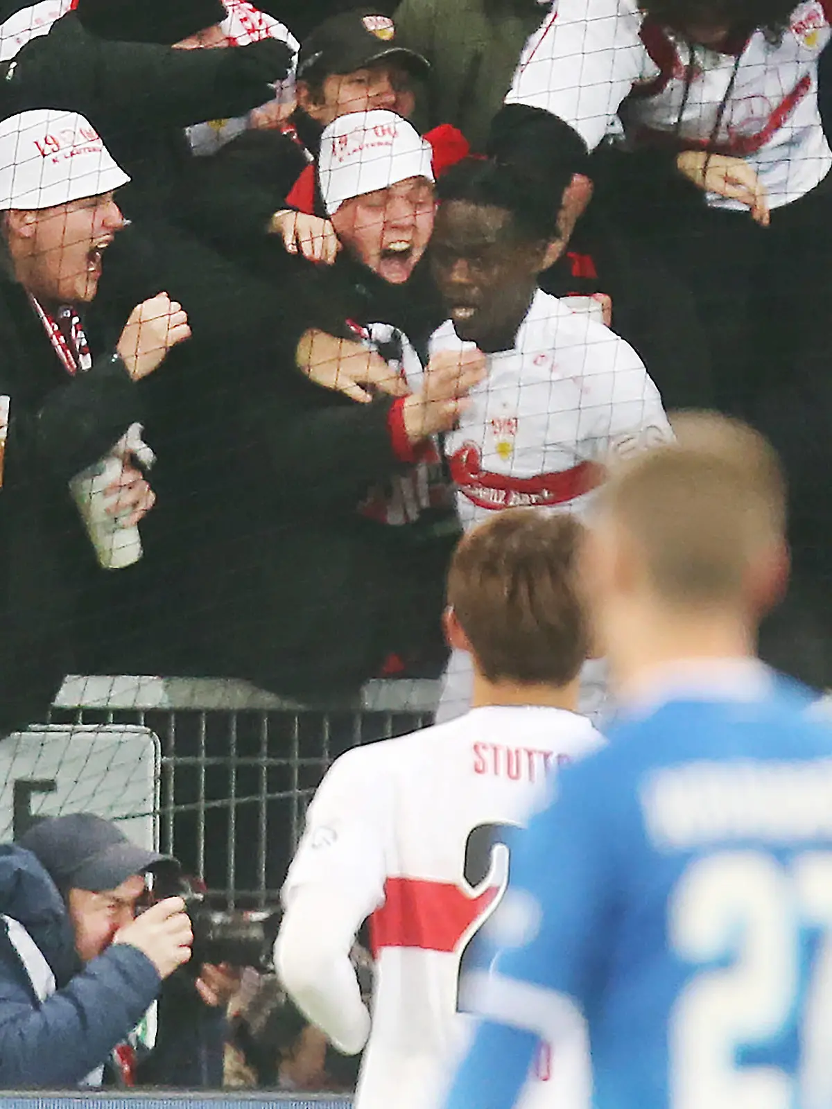 Naouirou Ahamada VfB sprang beim Torjubel zum 2:1 für Stuttgart in die Zuschaueerränge Fussball: LIGA: Saison 22/23: TSG 1899 Hoffenheim - VfB Stuttgart , 17. Spieltag, 24.01.2023. *** Naouirou Ahamada VfB jumped into the spectator ranks during the goal celebration for 2 1 for Stuttgart Sport Football LIGA season 22 23 TSG 1899 Hoffenheim VfB Stuttgart , 17 matchday, 24 01 2023