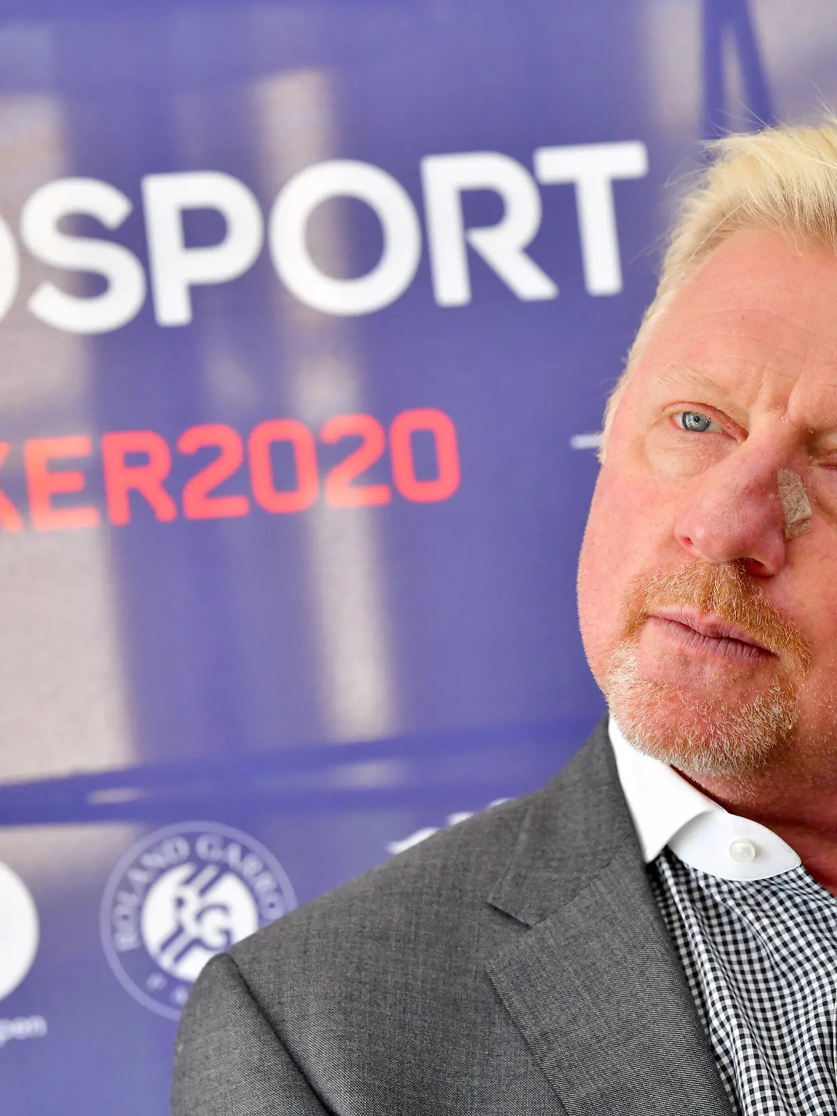 ARCHIV - 20.04.2018, Bayern, München: 20.04.2018, Bayern, München: Boris Becker nimmt an einer Pressekonferenz des Sportsenders Eurosport teil. Becker ist bei den Australian Open wieder für Eurosport als Experte aktiv. (zu dpa: «Djokovic-Rückkehr erfreut Becker: «Hat der Tennisszene gefehlt»») Foto: Peter Kneffel/dpa +++ dpa-Bildfunk +++