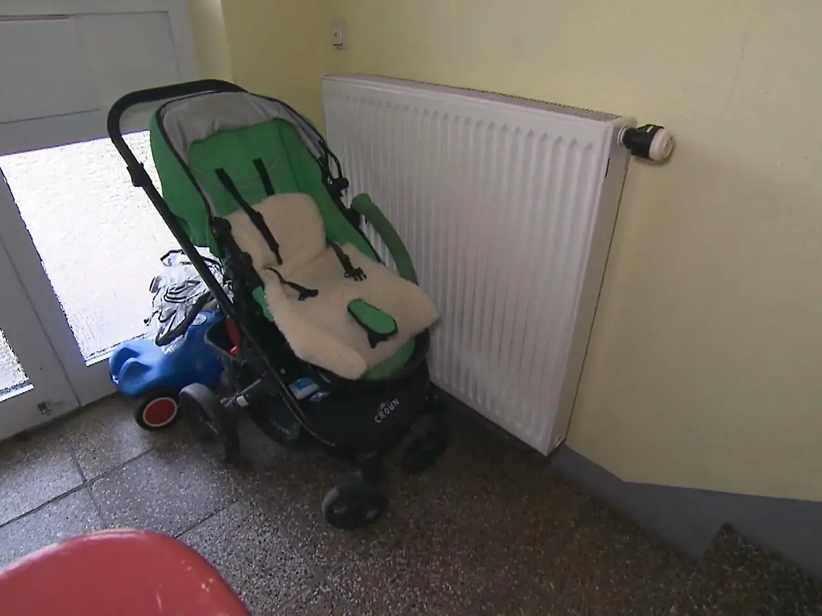 Wie voll darf der Hausflur werden?: Kinderwagen & Co. im Treppenhaus: Eure  Rechte als Mieter