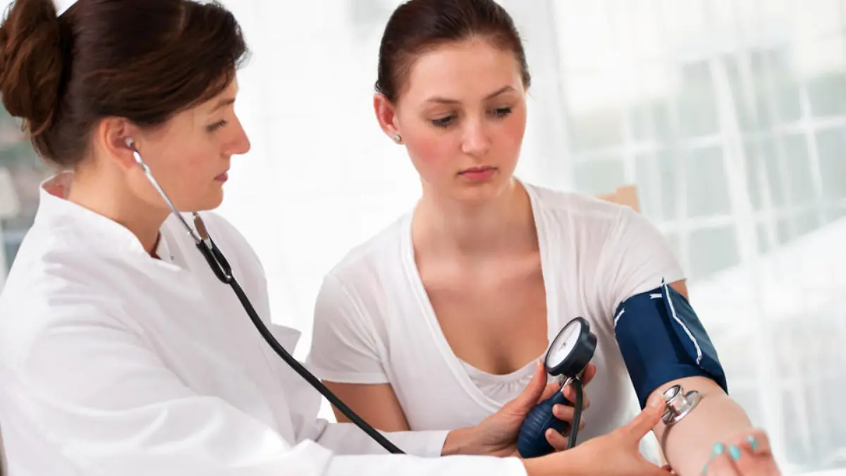 So wirken sich neue Zusatzbeiträge auf Ihr Gehalt aus Erhöhung der Krankenkassenbeiträge befürchtet