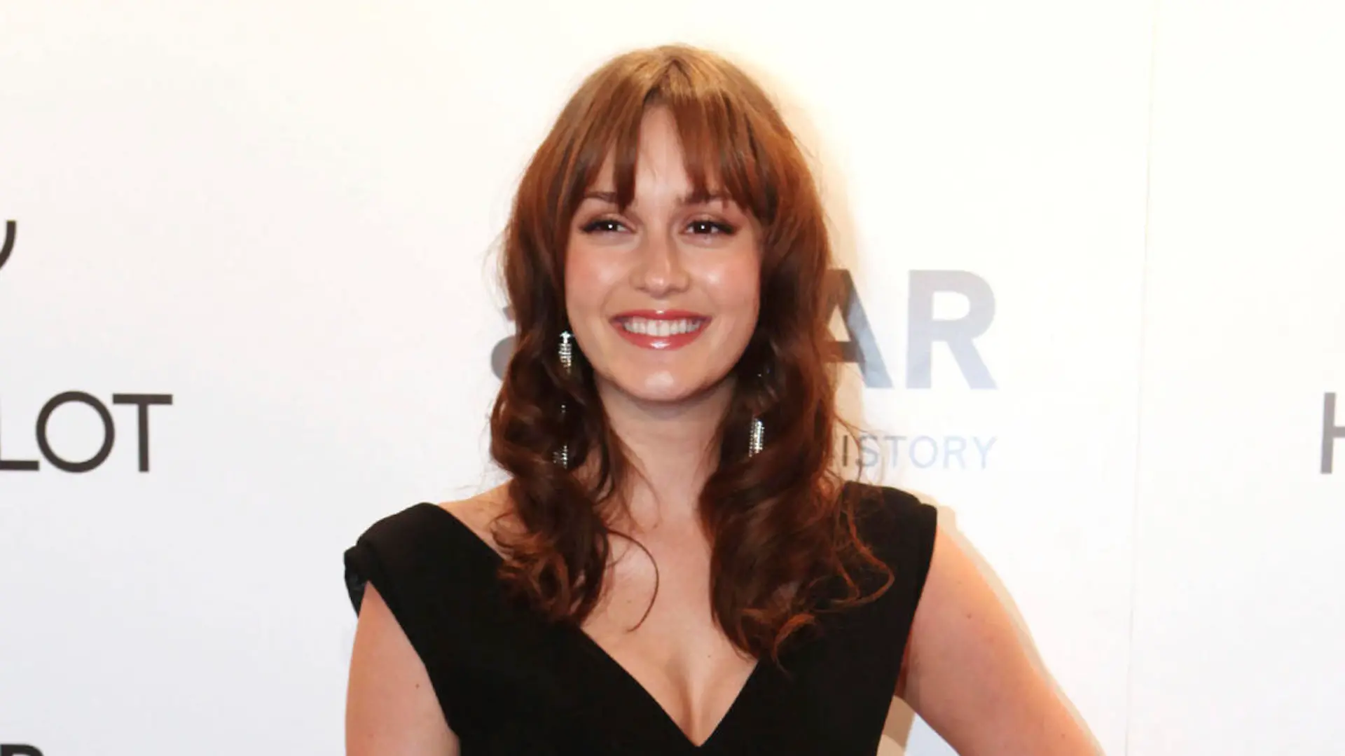 Actress Leighton Meester arrives at the annual American Foundation for AIDS Research (amfAR) New York Gala at Cipriani's on Wall Street in New York February 8, 2012. REUTERS/Andrew Burton (UNITED STATES - Tags: ENTERTAINMENT)