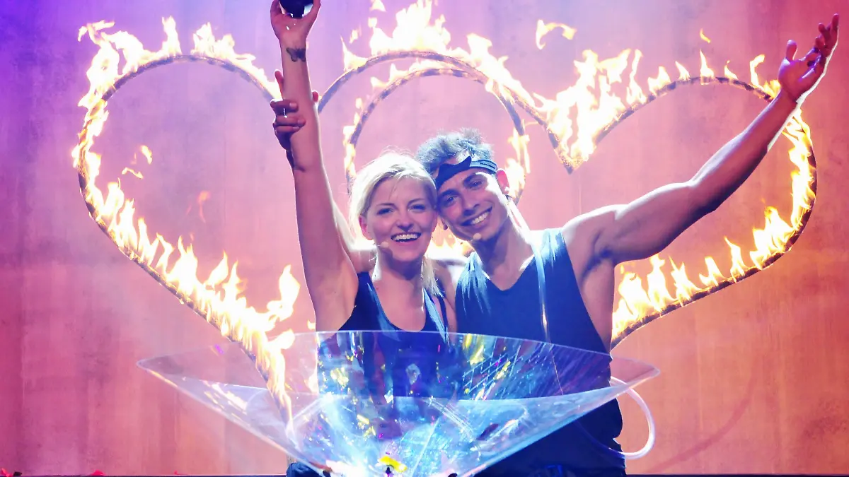 GRATULATION!! "DAS Promipaar 2016" ist Xenia Prinzessin von Sachsen und Rajab Hassan! Sie gewinnen insgesamt 50.748,50 Euro.