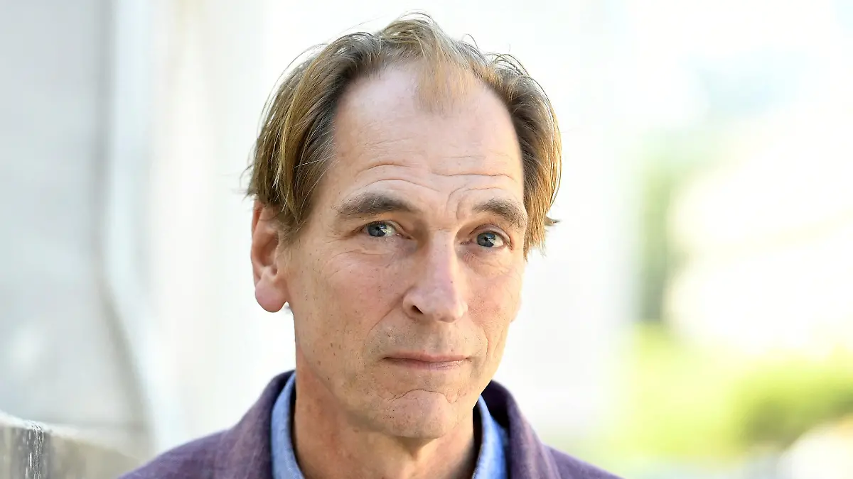 FILE PHOTO: The 76th Venice Film Festival - Screening of the film "The Painted Bird" in competition - Venice, Italy September 3, 2019 - Actor Julian Sands poses before an interview. REUTERS/Piroschka van de Wouw/File Photo