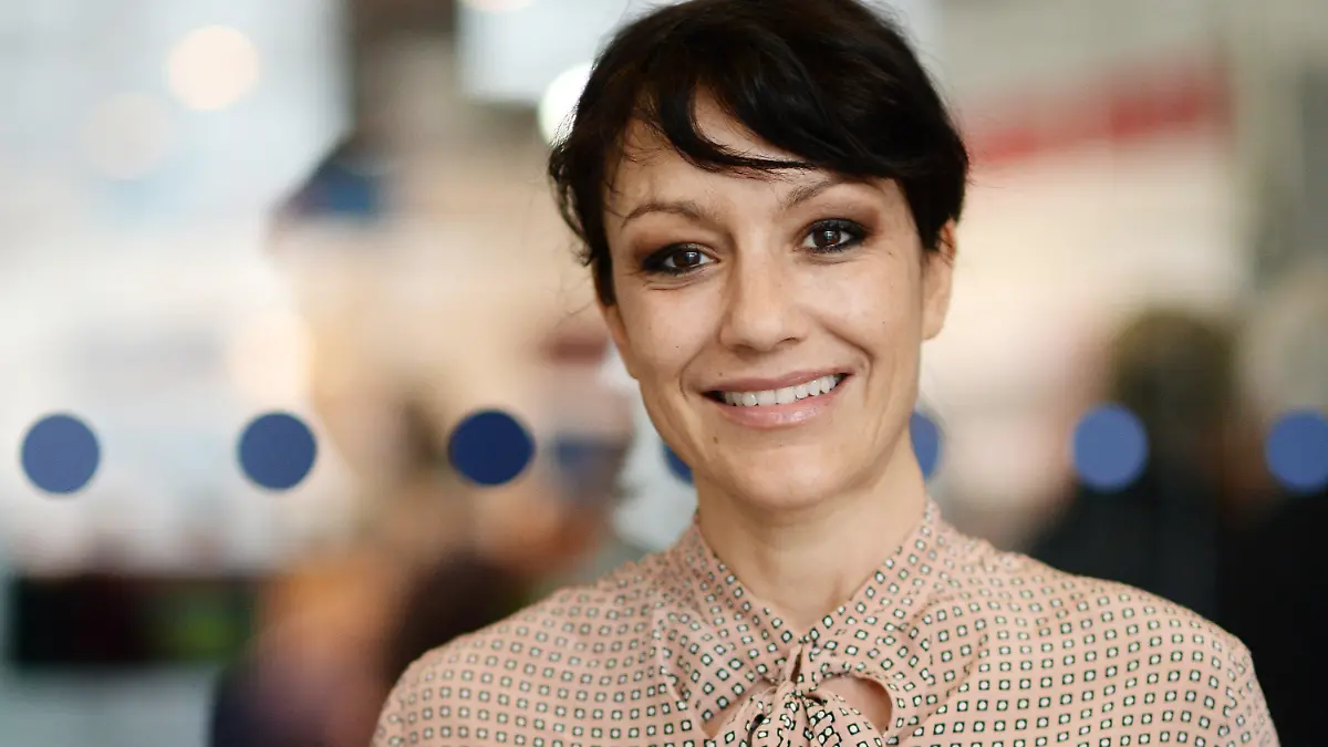 ARCHIV - Die Moderatorin und Schauspielerin Miriam Pielhau posiert am 18.03.2016 auf der Buchmesse in Leipzig (Sachsen). Foto: Jens Kalaene/dpa (zu dpa «Moderatorin Miriam Pielhau gestorben» vom 13.07.2016) +++(c) dpa - Bildfunk+++