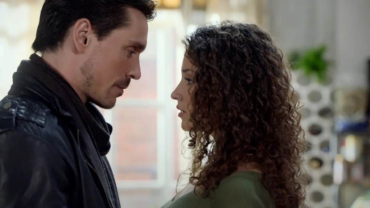 'Die Schöne und das Biest' finden zueinander Philipp Christopher & Nadine Menz über ihre Liebesgeschichte