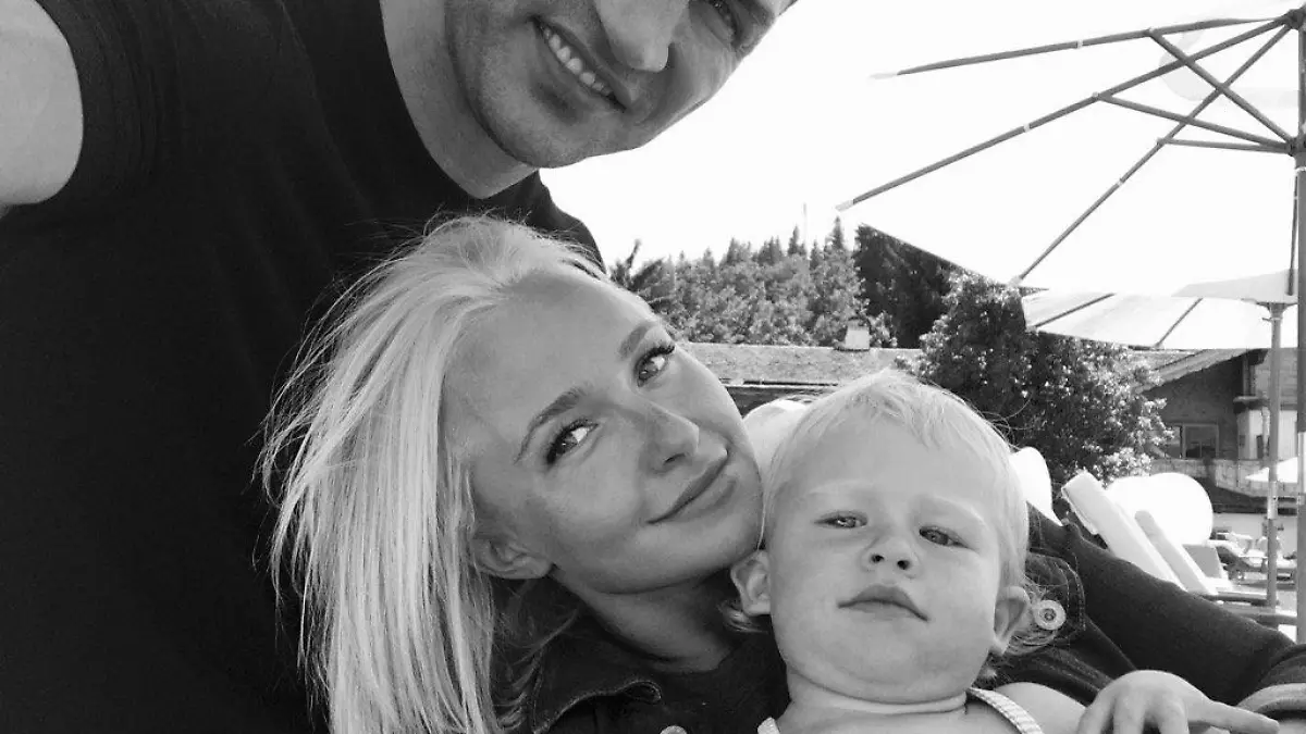 Hayden Panettiere Twitter