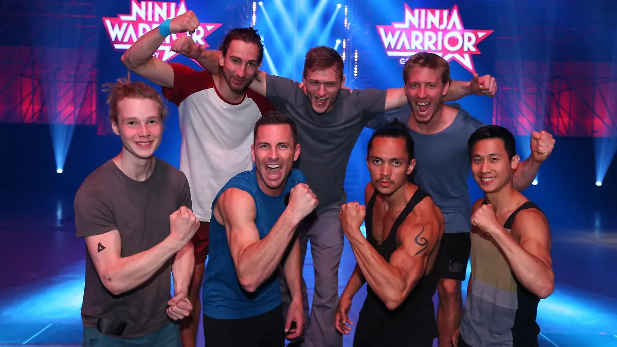BU: Diese sieben Athleten aus der ersten Sendung haben es in das Finale geschafft. BB: Erste Staffel, Foto: RTL / Stefan Gregorowius, AZ 21.05.2016, Folge 1, Gruppenfoto