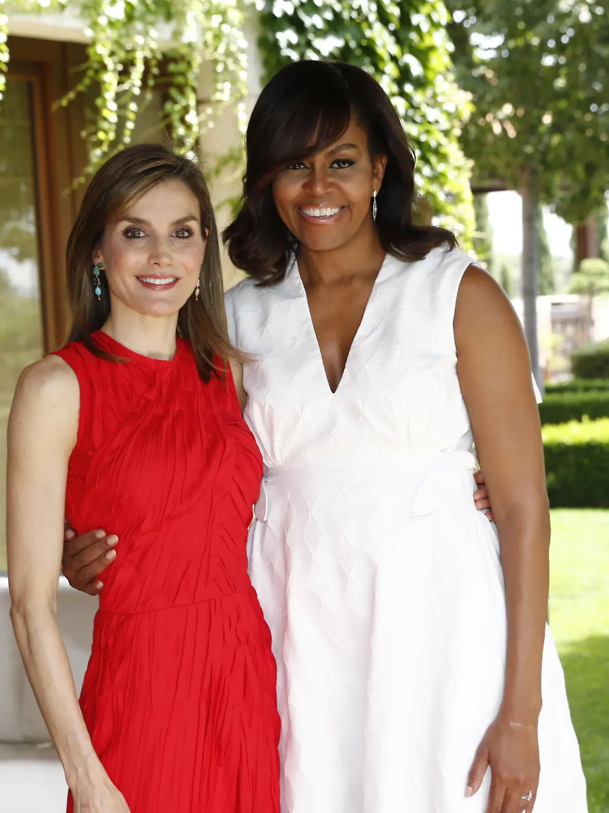 MADRID, SPAIN - JUNE 30:  In this handout image provided by the Spanish Royal Palace, Queen Letizia of Spain and Michelle Obama are seen at Zarzuela Palace on June 30, 2016 in Madrid, Spain.  (Photo by Casa de Su Majestad el Rey via Getty Images)