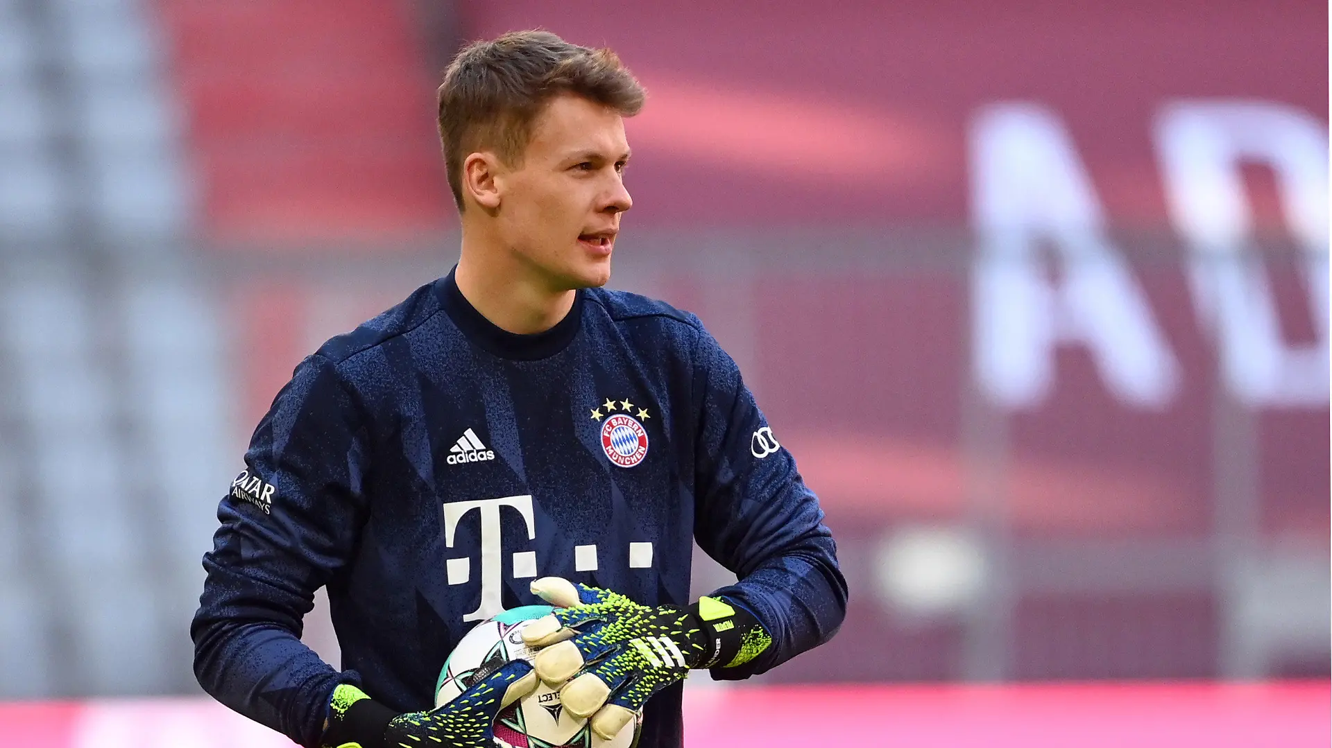 ARCHIV - 10.04.2021, Bayern, München: Fußball: Bundesliga, FC Bayern München - 1. FC Union Berlin, 28. Spieltag in der Allianz Arena. Der damalige Bayern-Torwart Alexander Nübel beim Aufwärmen vor dem Spiel. (zu dpa: Torwart Nübel zu Verhandlungen mit Bayern: Deal scheiterte an Monaco) (zu dpa: «Torwart Nübel zu Verhandlungen mit Bayern: Deal scheiterte an Monaco») Foto: Sven Hoppe/dpa +++ dpa-Bildfunk +++