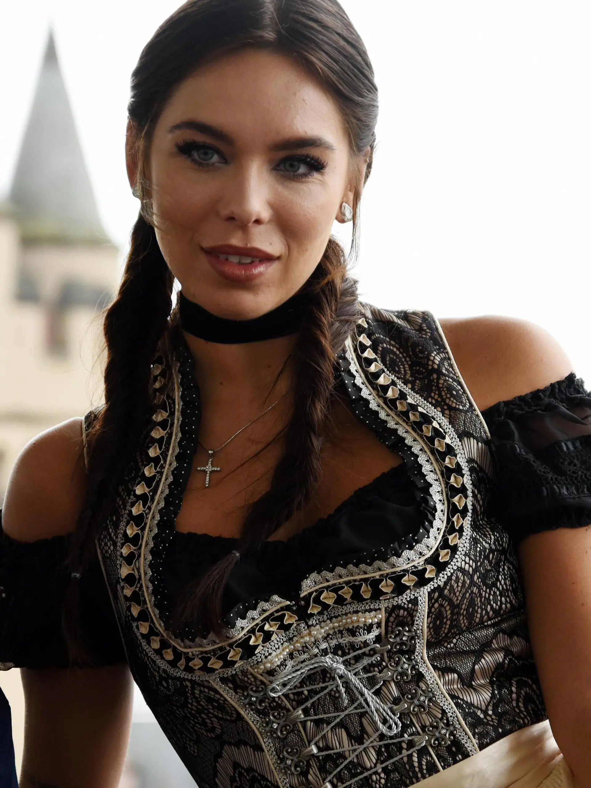 14.06.2016 Frankfurt am Main Pressekonferenz Frankfurter Oktoberfest 2016 im Dirndl It-Girl , Ex-Spielerfrau, Model und Schauspielerin Liliana Nova (Kristina Liliana Matthäus) ist das Gesicht und die Botschafterin des Frankfurter Oktoberfestes 2016 im Hintergrund der Eschersheimer Turm14 06 2016 Frankfurt at Main Press conference Frankfurt Oktoberfest 2016 in Dirndl IT Girl Ex Players woman Model and Actress Liliana Nova Kristina Liliana Matthew is the Face and the Ambassador the Frankfurt Oktoberfest 2016 in Background the Eschersheimer Tower  