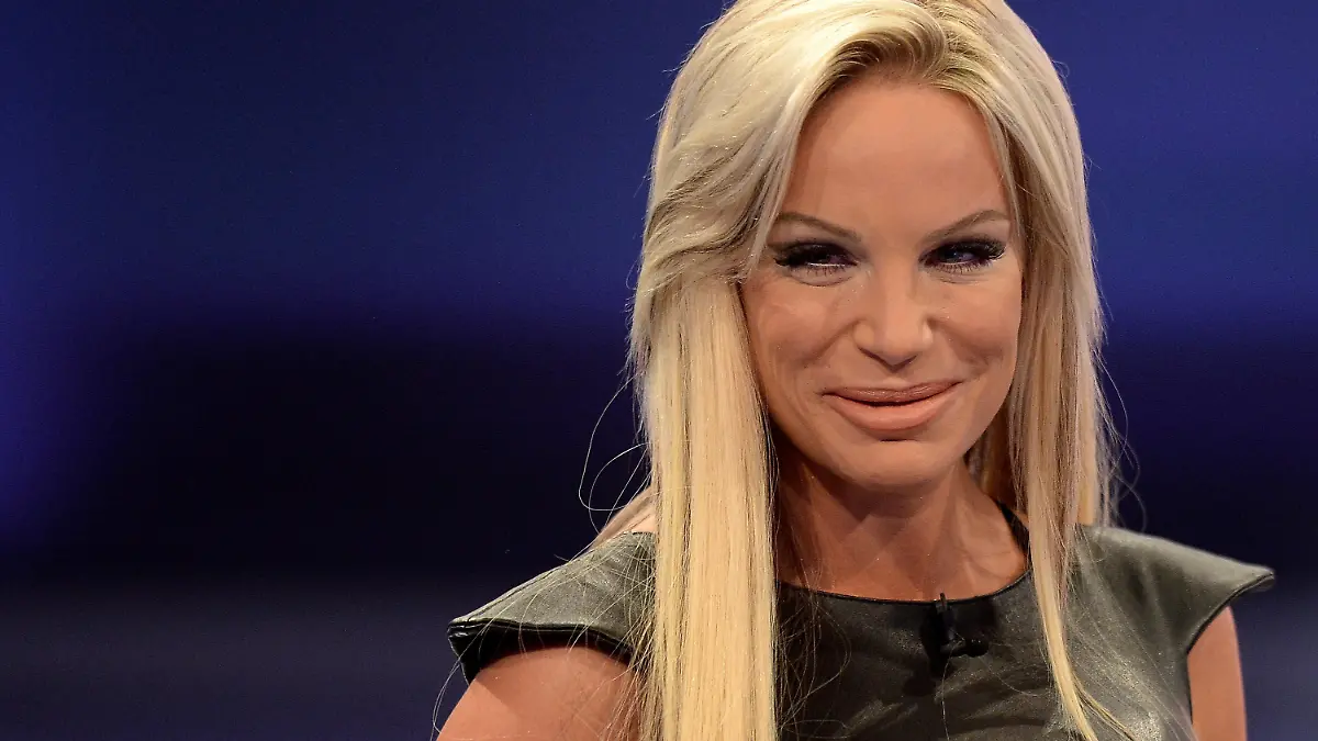 COLOGNE, GERMANY - AUGUST 14: Gina-Lisa Lohfink attends the first live show of Promi Big Brother 2015 at MMC studios on August 14, 2015 in Cologne, Germany. (Photo by Sascha Steinbach/Getty Images)