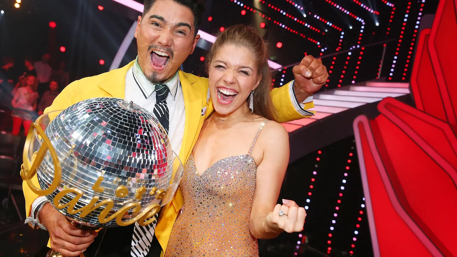 Victoria Swarovski und mit Tanzpartner Erich Klann ist  _Dancing Star 2016_