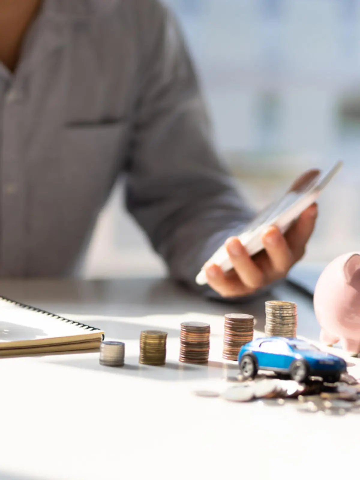 Concept of financial planning responsibility expenses and income.