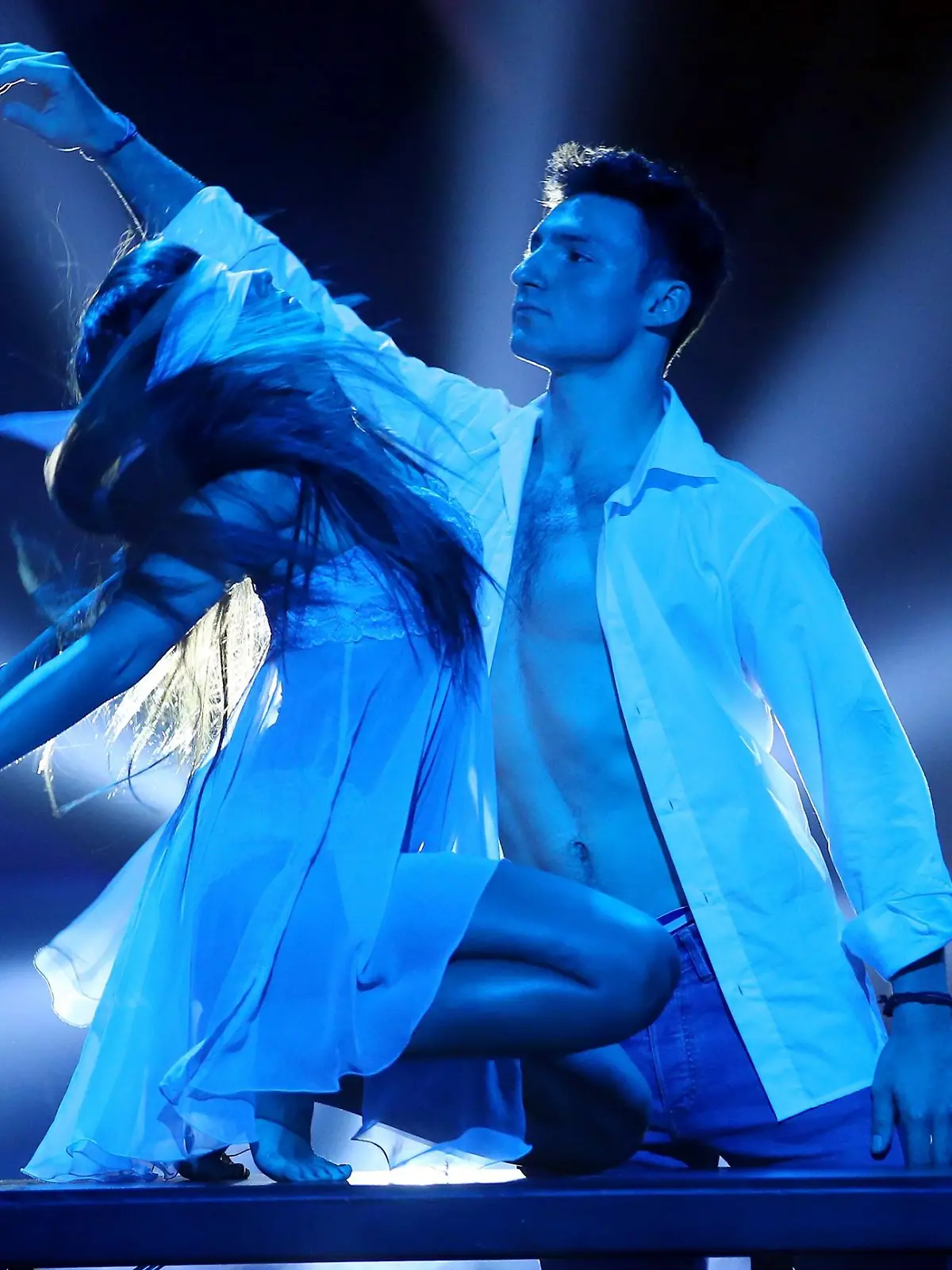 Sarah Lombardi und Robert Beitsch.    Verwendung der Bilder für Online-Medien ausschließlich mit folgender Verlinkung:'Alle Infos zu 'Let's Dance' im Special bei RTL.de: http://www.rtl.de/cms/sendungen/lets-dance.html