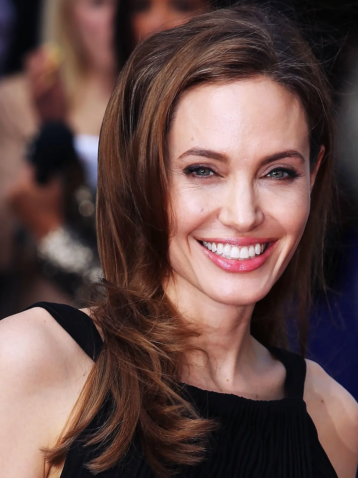 LONDON, ENGLAND - JUNE 02: Angelina Jolie attends the World Premiere of 'World War Z' at The Empire Cinema on June 2, 2013 in London, England.  (Photo by Tim P. Whitby/Getty Images)