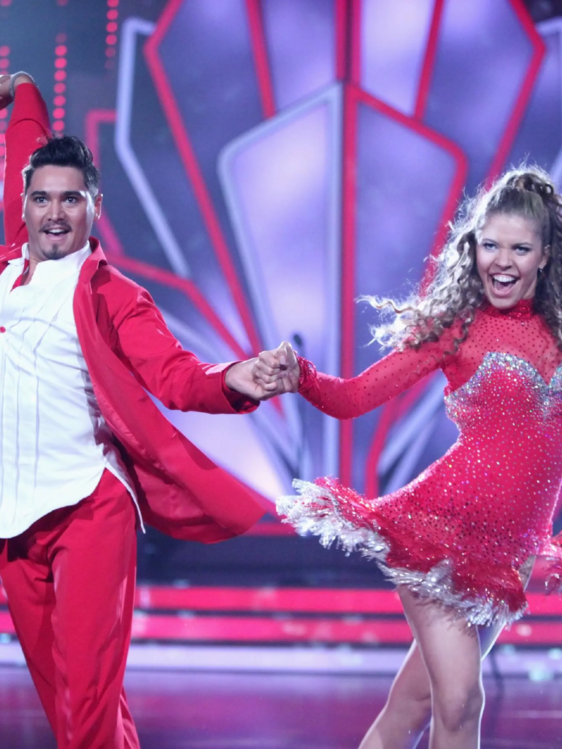 Victoria Swarovski und Erich Klann       Verwendung der Bilder für Online-Medien ausschließlich mit folgender Verlinkung:'Alle Infos zu 'Let's Dance' im Special bei RTL.de: http://www.rtl.de/cms/sendungen/lets-dance.html