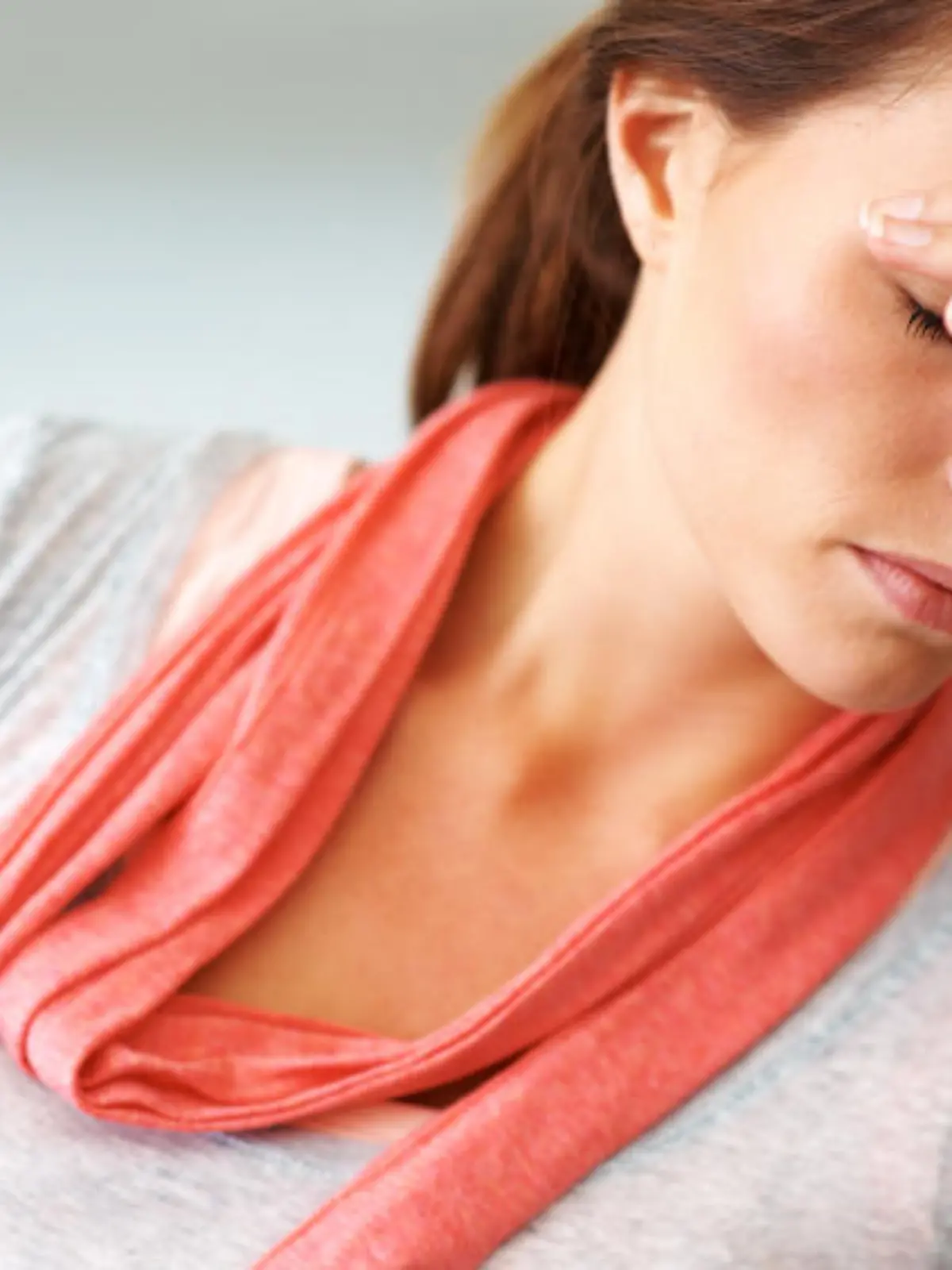 iStock 000015265109Small frau krank depression kopfschmerzen