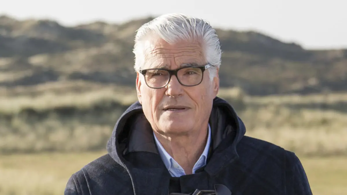 unbekannt