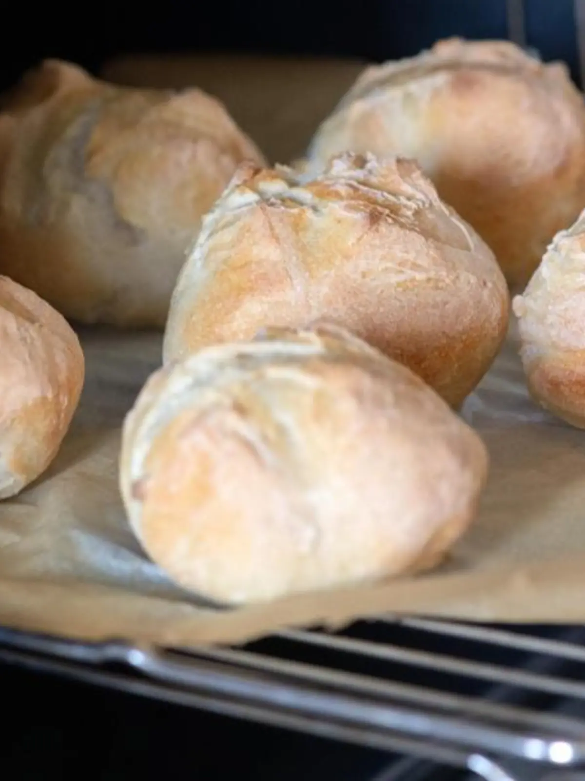 Aufbackbrötchen