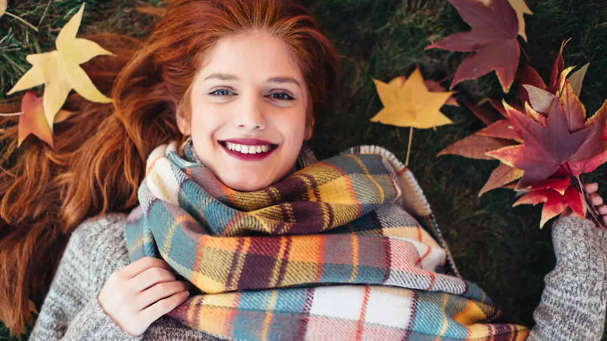 DAS steht dem Herbsttyp! Erdige Farben, Grün- und Rottöne passen am besten