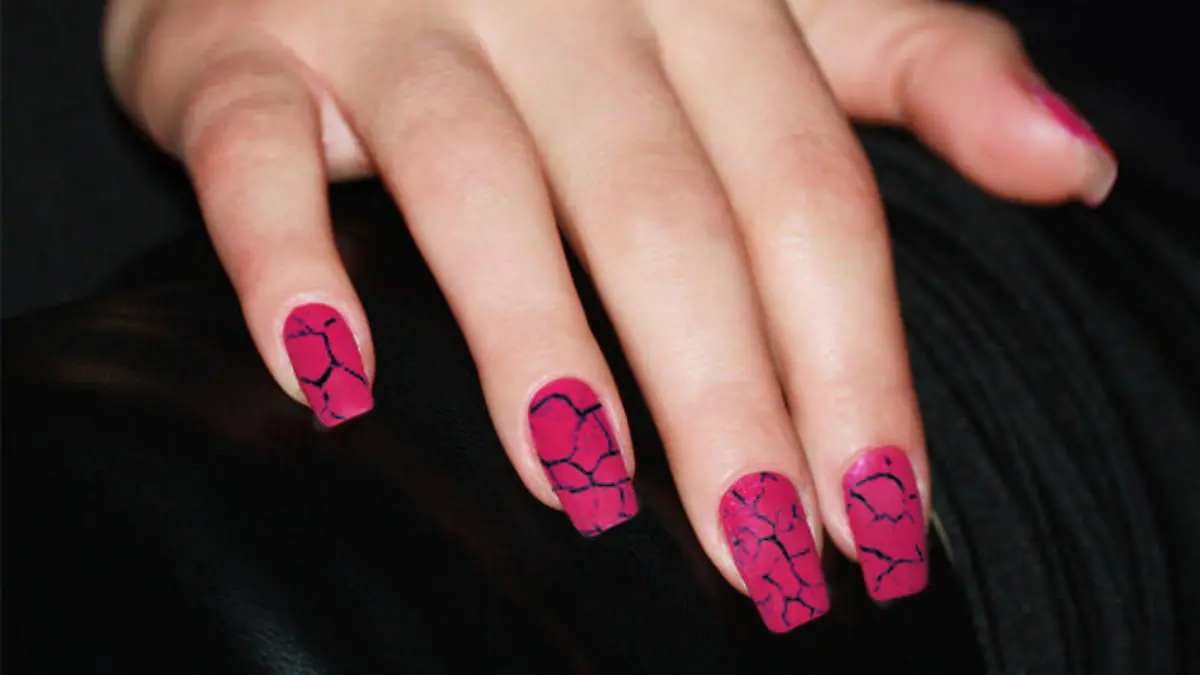 crackling nagellack 16zu9 800x450 ohne schrift