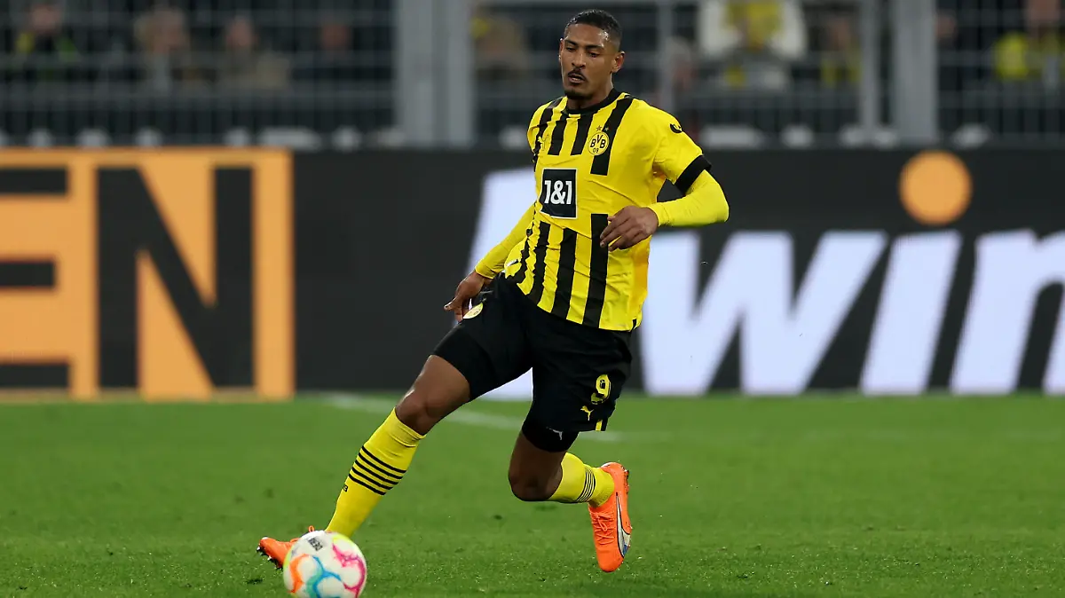 DORTMUND, GERMANY - JANUARY 22: Sebastien Haller of Dortmund runs with the ball during the Bundesliga match between Borussia Dortmund and FC Augsburg at Signal Iduna Park on January 22, 2023 in Dortmund, Germany. (Photo by Lars Baron/Getty Images)