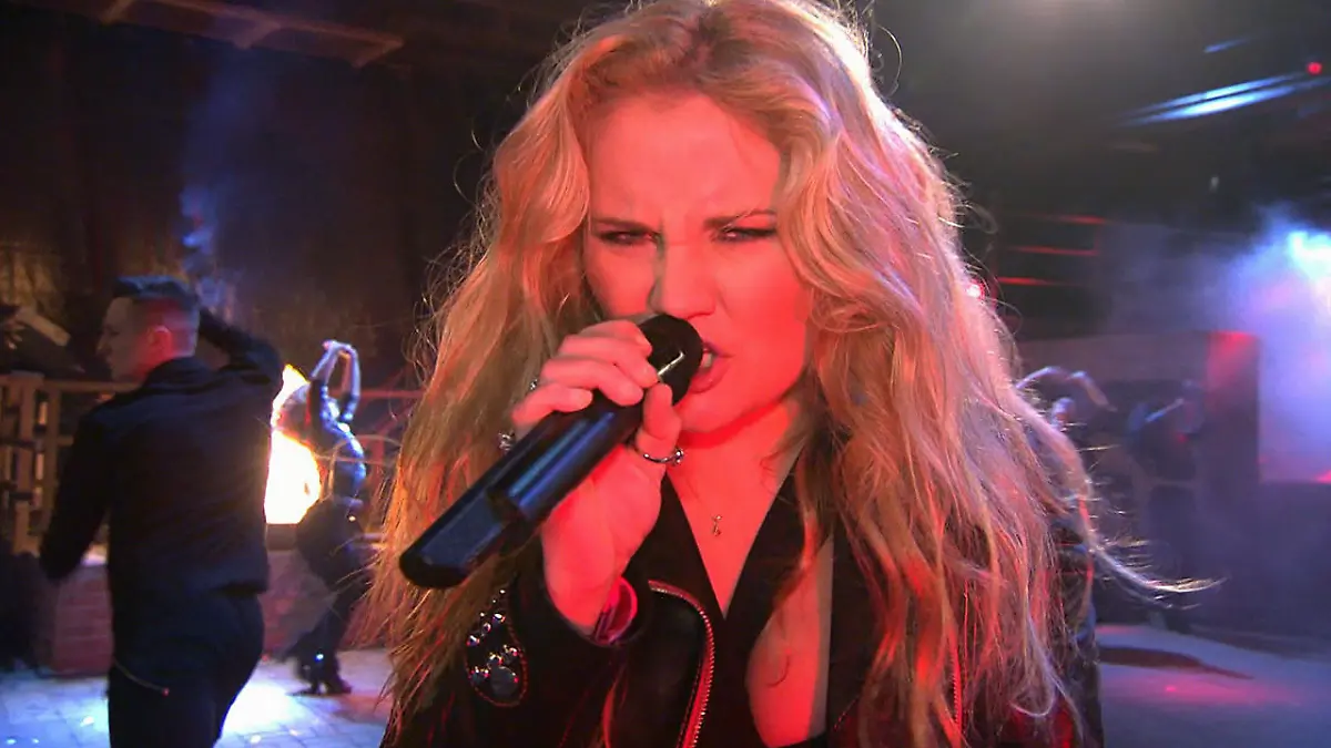 Laura van den Elzen punktet mit "Proud Mary" DSDS 2016: Halbfinale