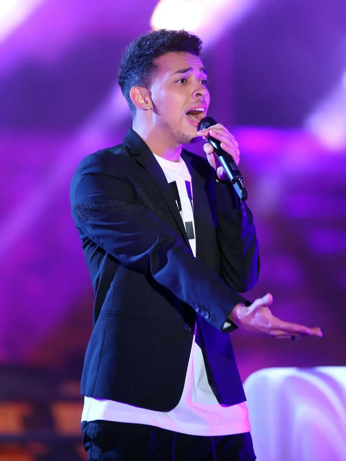 Igor Barbosa bei seinem Auftritt in der Event-Show im Landschaftspark Duisburg.        Verwendung der Bilder fÃ¼r Online-Medien ausschlieÃŸlich mit folgender Verlinkung:'Alle Infos zu 'Deutschland sucht den Superstar' im Special bei RTL.de: http://www.rtl.de/cms/sendungen/superstar.html