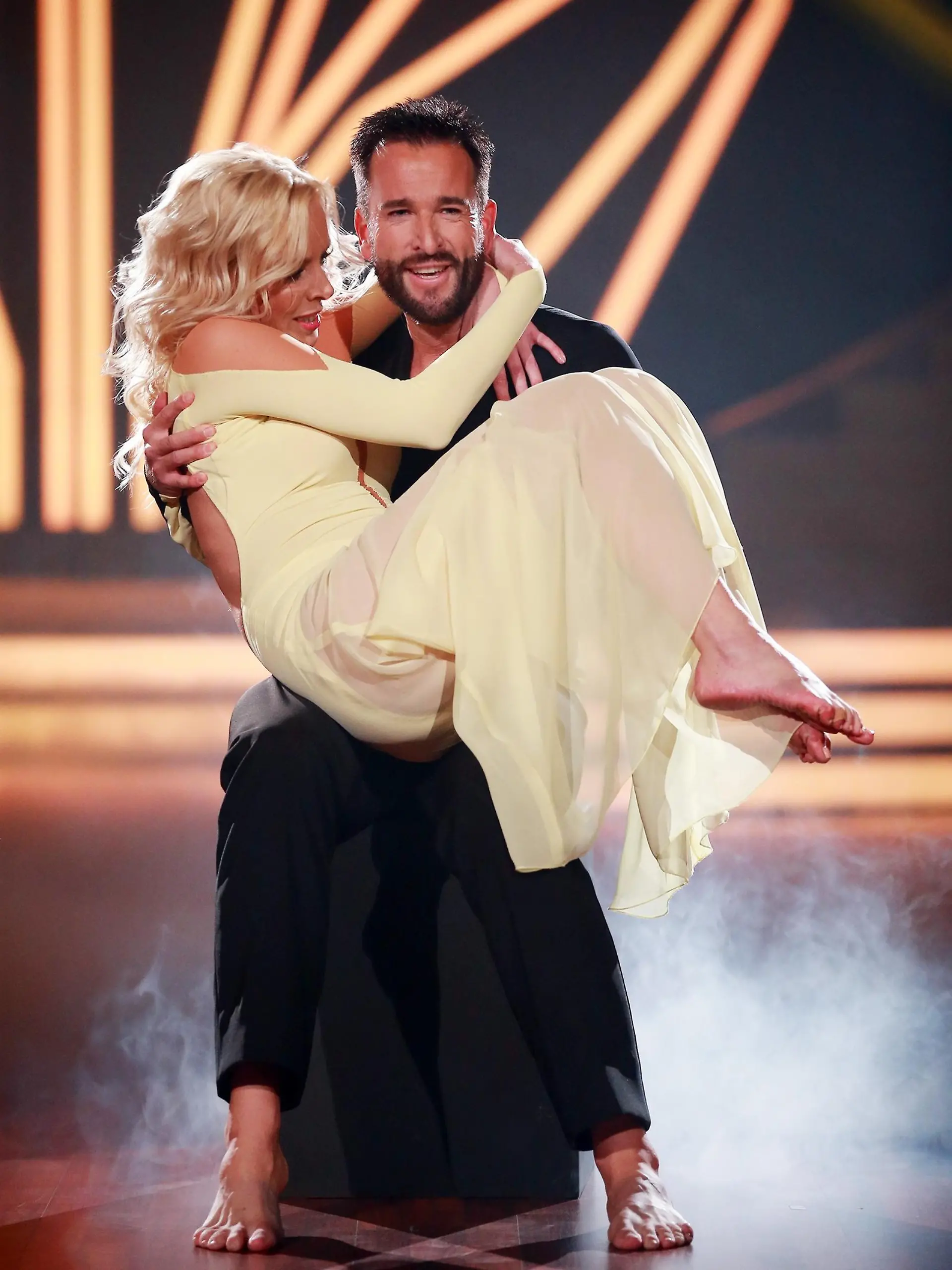 Michael Wendler und Isabel Edvardsson    Verwendung der Bilder für Online-Medien ausschließlich mit folgender Verlinkung:'Alle Infos zu 'Let's Dance' im Special bei RTL.de: http://www.rtl.de/cms/sendungen/lets-dance.html