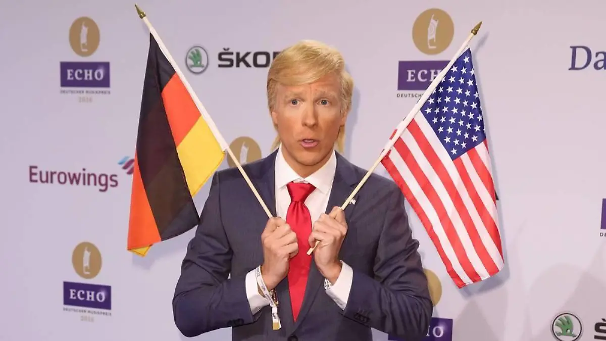 Oli Pocher als Donald Trump - oder auch Donald Drumpf - beim Echo 2016