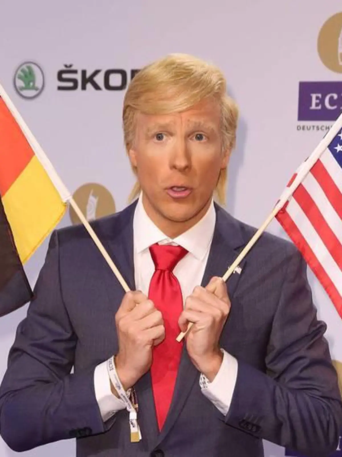 Oli Pocher als Donald Trump - oder auch Donald Drumpf - beim Echo 2016
