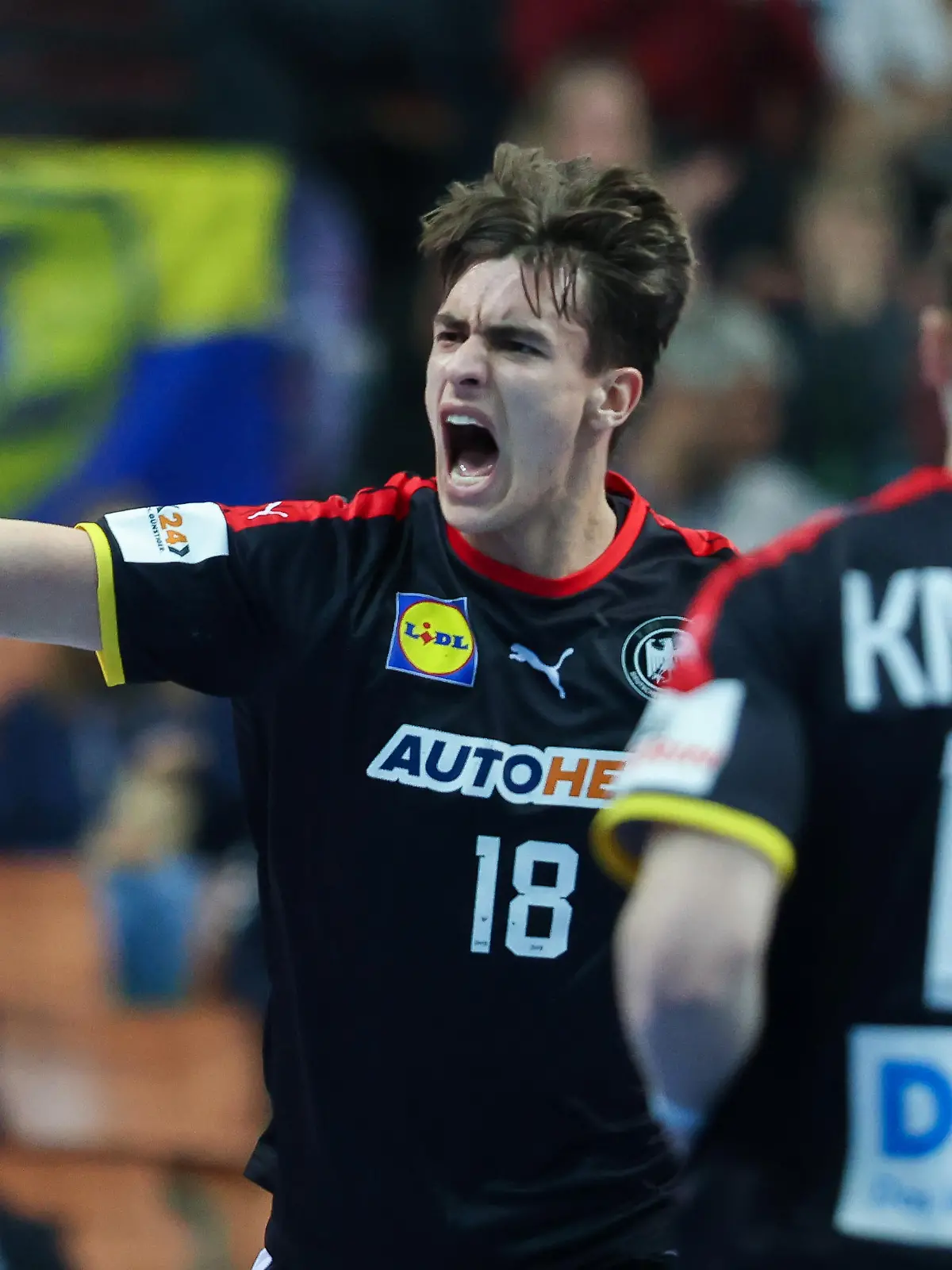 Handball: WM, Niederlande - Deutschland, Hauptrunde, Gruppe 3, 2. Spieltag im Spodek Kattowitz. Deutschlands Spieler Julian Köster jubelt.