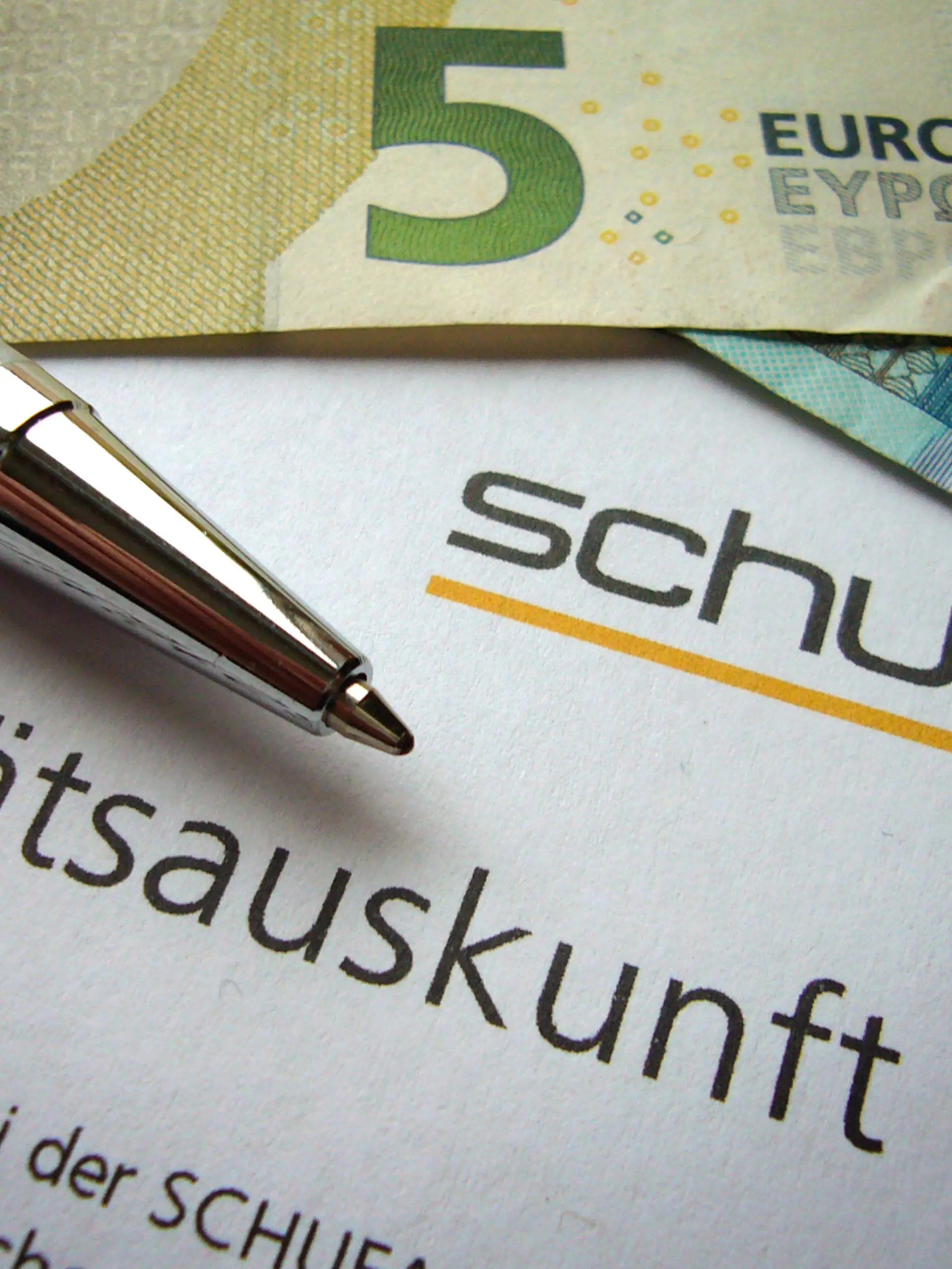 Symbolfoto Wirtschaftsauskunftei Schufa,Bonitaetspruefung,Bonitaet,Berechnung der Kreditwuerdigkeit,Finazierung,Kredit,Auskunft,Pruefung,Bonitaetsbewertung,Formular,Anfrage.