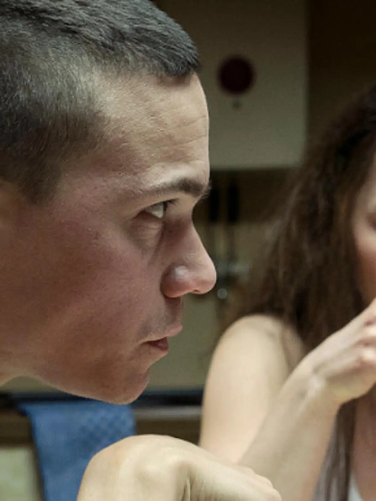 Beate Zschäpe (Anna Maria Mühe) und Uwe Böhnhardt (Sebastian Urzendowsky) im ersten Teil des Filmprojekts "Mitten in Deutschland: NSU"