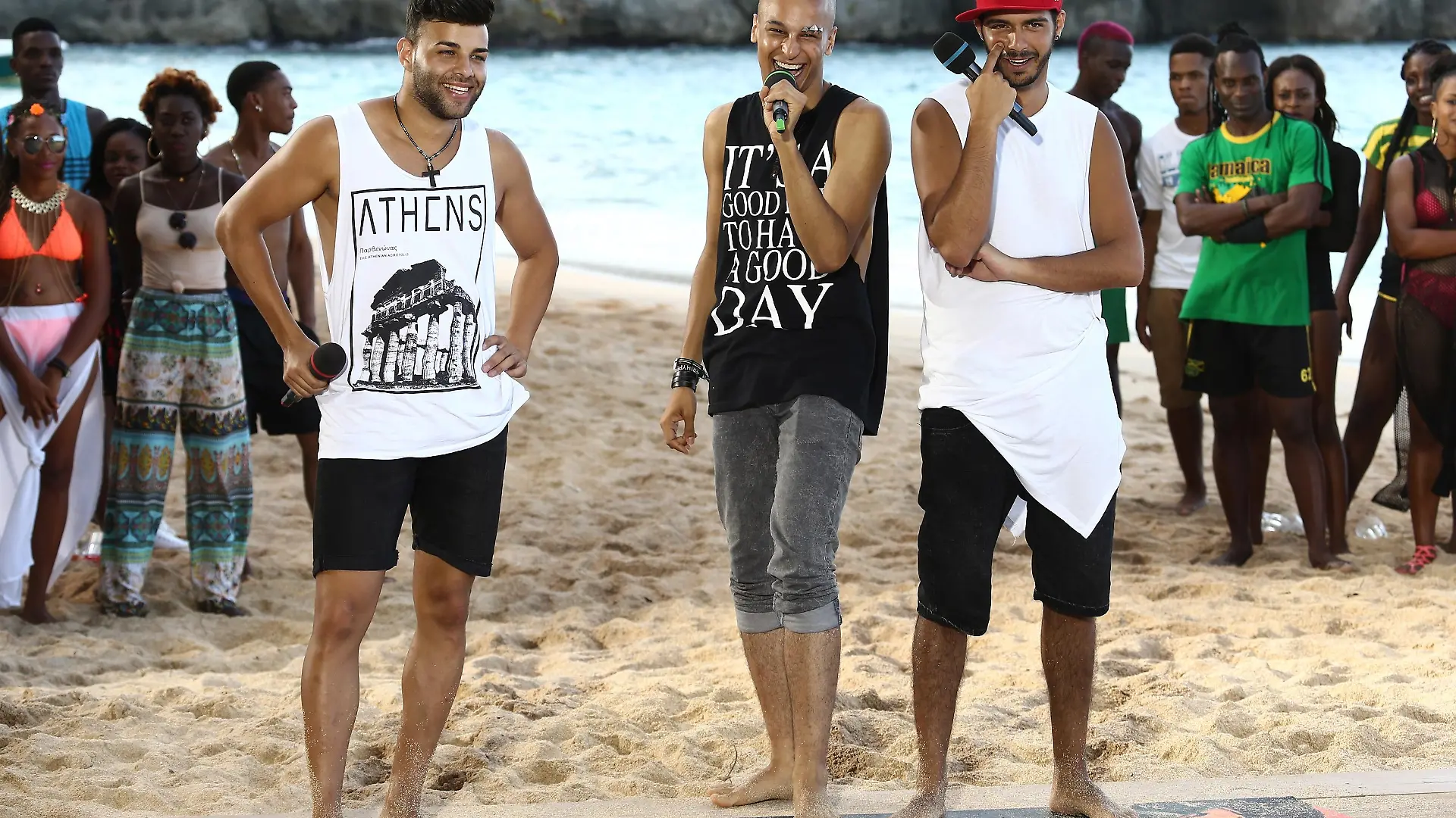 Nach ihrer Performance am "Bamboo Beach" schickt die Jury (v.l.) Rene Müller, Prince Damien und Aytug Gün eine Runde weiter.
