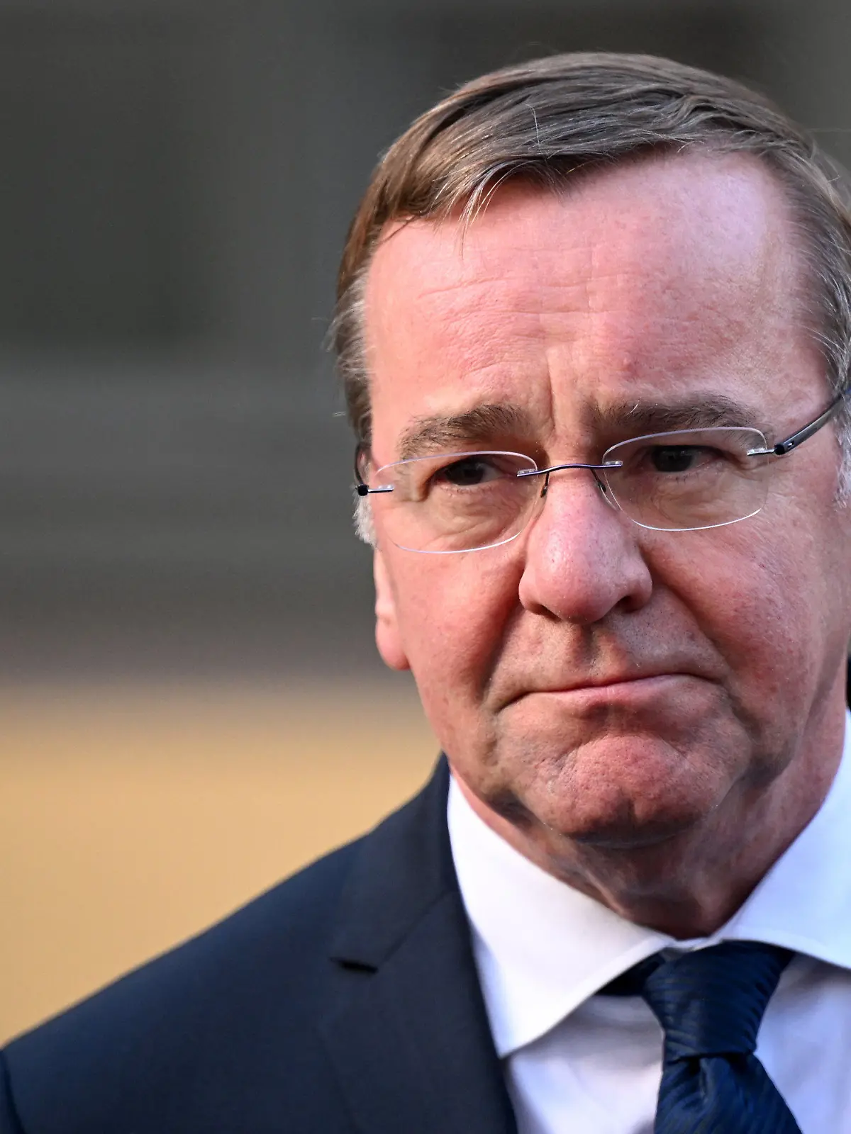 17.01.2023, Niedersachsen, Hannover: Boris Pistorius (SPD), bisheriger Innenminister von Niedersachsen und künftiger Bundesverteidigungsminister, spricht bei einem Pressestatement im niedersächsischen Innenministerium. Nach dem Rücktritt von Verteidigungsministerin Lambrecht (SPD) wird der niedersächsische Innenminister Boris Pistorius (SPD) ihr Nachfolger. Foto: Julian Stratenschulte/dpa +++ dpa-Bildfunk +++