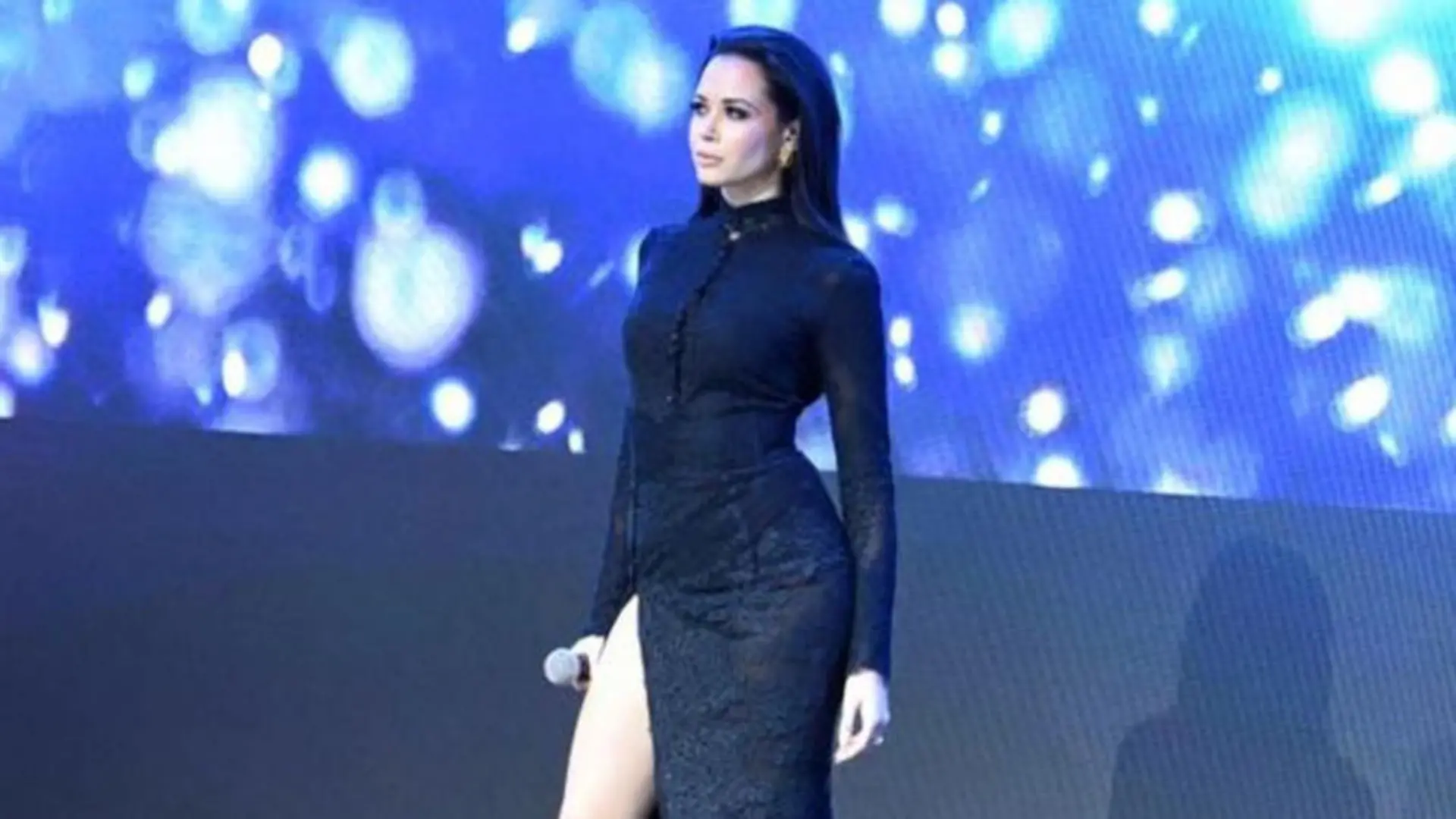 Grace Capristo auf der "New York Auto Show"