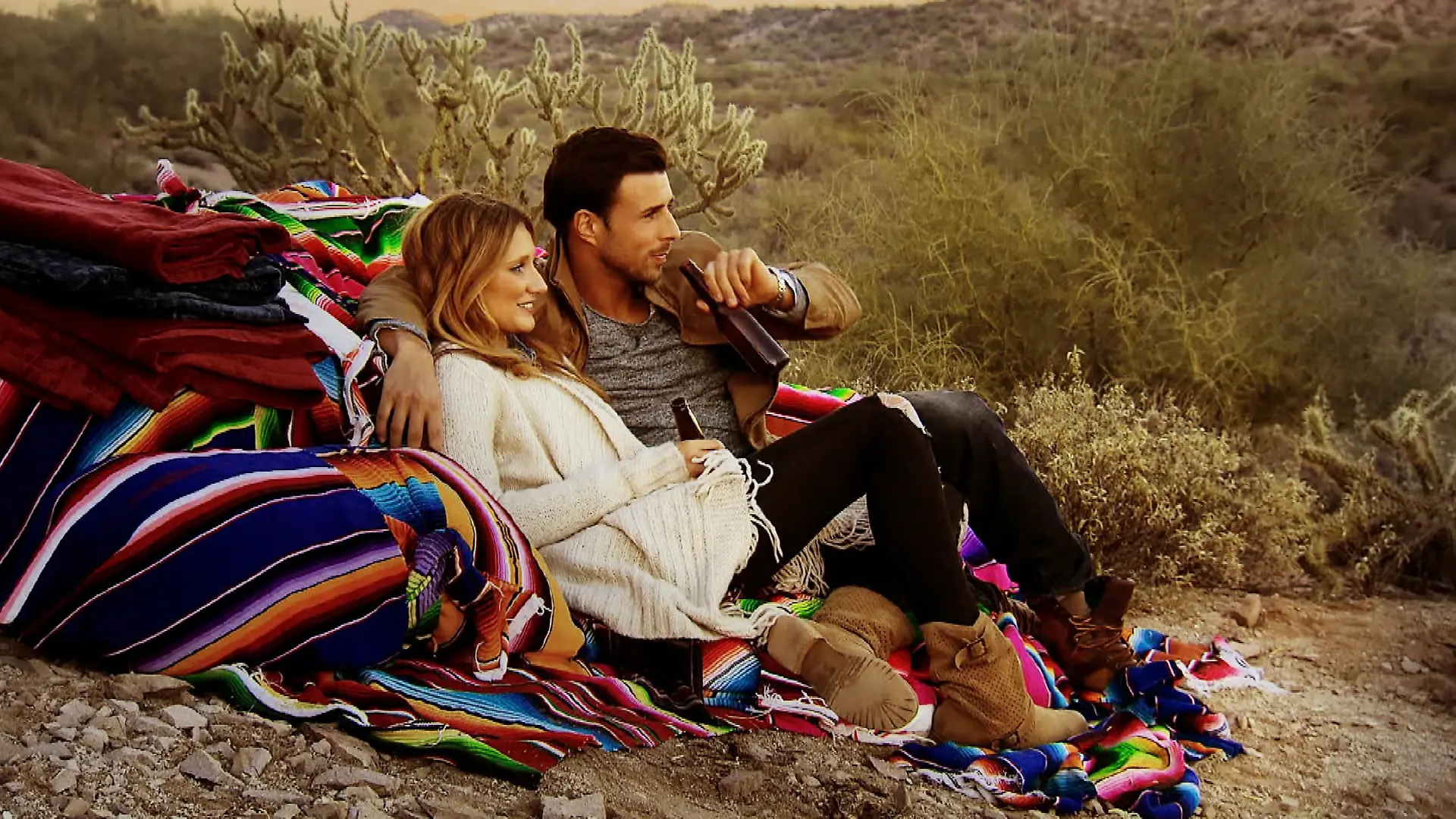 Leonard und Leonie Rosella verbringen einen traumhaften Tag zusammen in Arizona. Verwendung der Bilder für Online-Medien ausschließlich mit folgender Verlinkung:'Alle Infos zu 'Der Bachelor' im Special bei RTL.de: http://www.rtl.de/cms/sendungen/der-bachelor.html