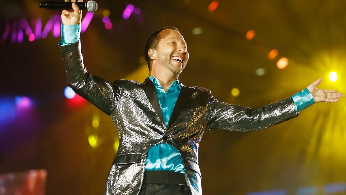 GROSSASPACH, GERMANY - JULY 19: DJ Bobo performs live on stage during the Andrea Berg Open Air festival 'Heimspiel' at mechatronik Arena on July 19, 2014 in Grossaspach, Germany. (Photo by Andreas Rentz/Getty Images)