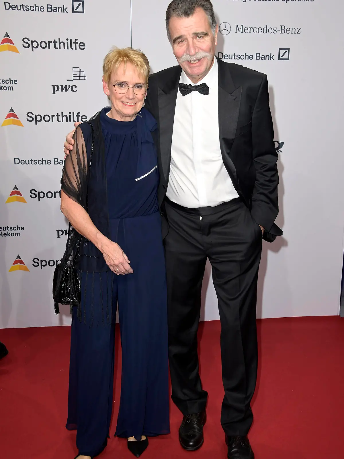 Heiner Brand mit Ehefrau Christel Brand beim 52. Ball des Sports 2023 in der Festhalle Frankfurt. Frankfurt am Main, 21.01.2023 *** Heiner Brand with wife Christel Brand at the 52 Ball des Sports 2023 in the Festhalle Frankfurt am Main, 21 01 2023 Foto:xF.xKernx/xFuturexImage
