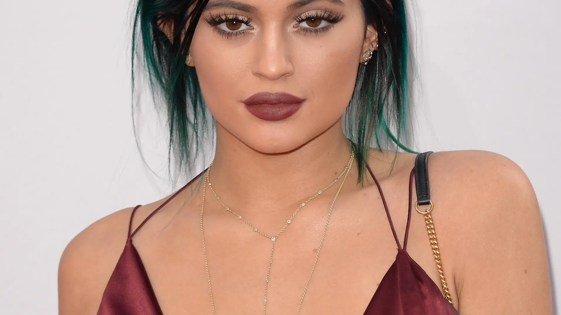 LOS ANGELES, CA - NOVEMBER 23:  Kylie Jenner attends the 2014 American Music Awards at Nokia Theatre L.A. Live on November 23, 2014 in Los Angeles, California.  (Photo by Jason Merritt/Getty Images)