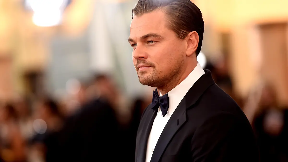 LOS ANGELES, CA - JANUARY 30:  Actor Leonardo DiCaprio attends The 22nd Annual Screen Actors Guild Awards at The Shrine Auditorium on January 30, 2016 in Los Angeles, California. 25650_015  (Photo by Jason Merritt/Getty Images for Turner)