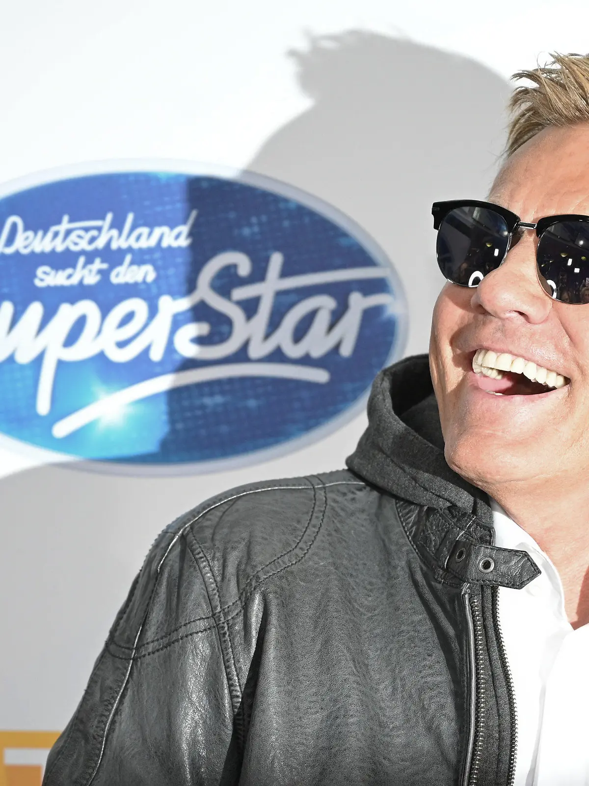 ARCHIV - 27.04.2019, Nordrhein-Westfalen, Köln: Juror Dieter Bohlen kommt zum Finale der RTL-Castingshow "Deutschland sucht den Superstar 2019". Am 14.01.2022 startet die 20. und letzte Staffel von «DSDS». (zu dpa "Dieter sucht noch mal einen Superstar - das finale DSDS startet") Foto: Henning Kaiser/dpa +++ dpa-Bildfunk +++